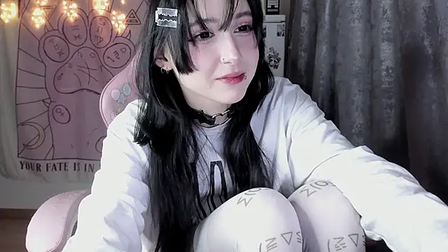 Holy420lolii online show from 11/10/25, 06:29