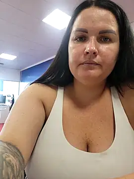 GeorgiaLerox online show from 09/21/25, 11:45