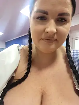 GeorgiaLerox online show from 10/03/25, 11:40