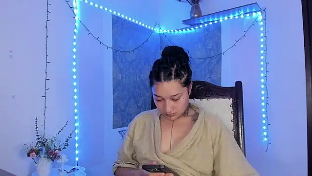 Eva Lee  online show from 03/10/26, 09:47