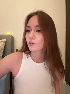 Snapshot of Meow_Sophie chatting on 12/17/25, 01:28 Meow Sophie online show from 12/17/25, 01:28