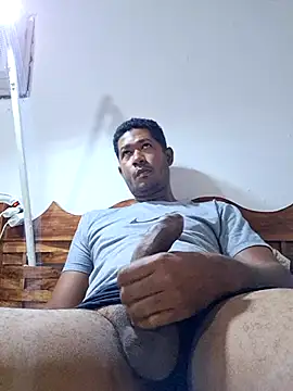 Snapshot of EduardoMoreno chatting on 11/23/25, 11:43 EduardoMoreno online show from 11/23/25, 11:43