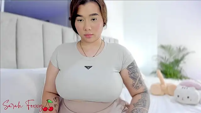 Foxxy222  online show from 02/19/25, 12:57