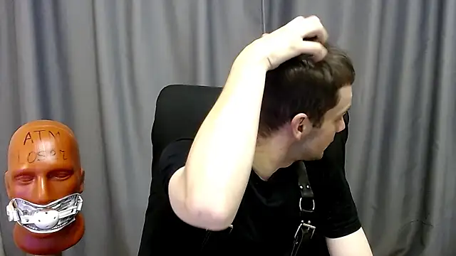 Snapshot of _Damien_thorn_ chatting on 09/13/25, 02:22 Damien thorn online show from 09/13/25, 02:22