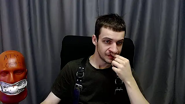 Snapshot of _Damien_thorn_ chatting on 09/14/25, 02:33 Damien thorn online show from 09/14/25, 02:33