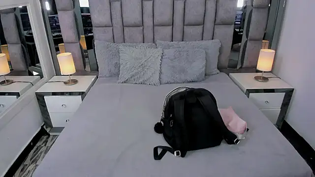 EMMAHILL1 online show from 10/02/25, 07:21