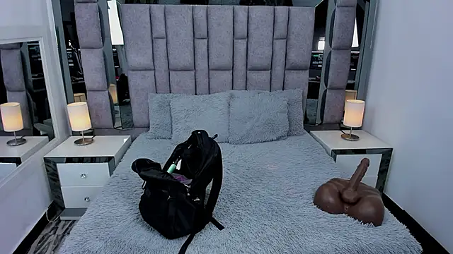 EMMAHILL1 online show from 04/07/26, 11:10