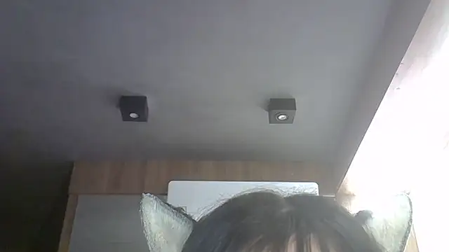 Skinny-Kitten online show from 04/11/26, 01:21