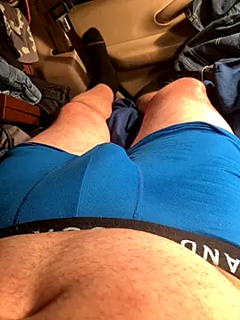 Snapshot of prekumstud chatting on 11/06/25, 12:28 prekumstud online show from 11/06/25, 12:28