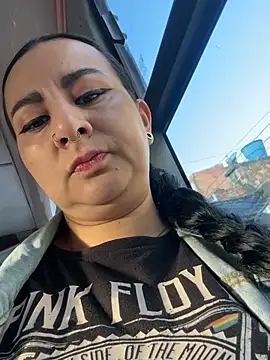 Abril Luv online show from 02/09/26, 12:09