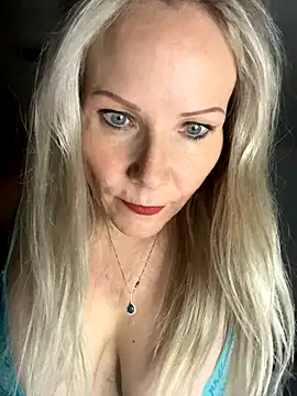 Sexual Lovable Doll online show from 10/20/25, 04:40