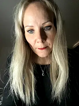 Sexual Lovable Doll online show from 10/27/25, 04:11