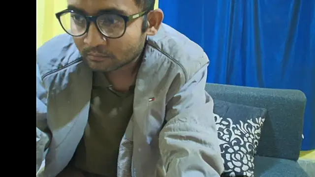 Snapshot of Cute_boy2000 chatting on 01/09/26, 12:13 Cute boy2000 online show from 01/09/26, 12:13