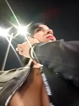 Snapshot of _nathaly_sweet chatting on 11/28/25, 12:02 nathaly sweet online show from 11/28/25, 12:02