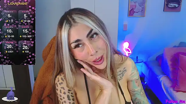 Martina Dash online show from 01/22/25, 10:05