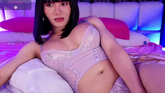 sweetieluna01 online show from 02/01/26, 02:43