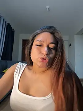 LuceroRm online show from 09/12/25, 05:40