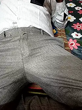 adicma123 online show from 04/13/26, 01:05