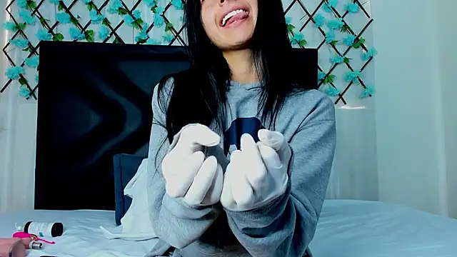 EmmaWilliamss online show from 01/09/25, 01:56