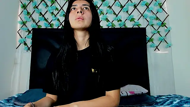 EmmaWilliamss online show from 01/22/25, 02:46