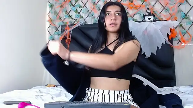 EmmaWilliamss online show from 10/29/25, 03:25