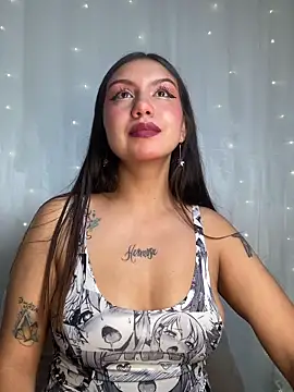 Cinnamon Meow online show from 11/18/25, 09:41