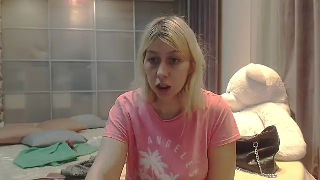 KyliePag online show from 02/28/25, 07:15