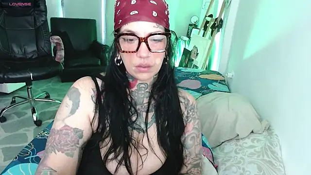 VampGirl1 online show from 04/11/26, 10:03