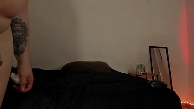 sofinmau online show from 03/23/25, 05:32