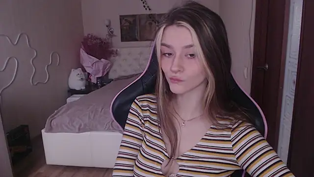 jeann elsaa online show from 03/01/25, 07:08