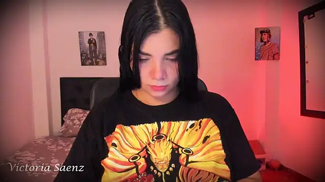 Snapshot of victoriaasaenz_ chatting on 11/07/25, 12:32 victoriaasaenz online show from 11/07/25, 12:32