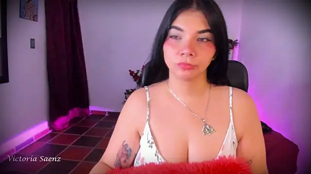 victoriaasaenz  online show from 04/05/26, 12:52