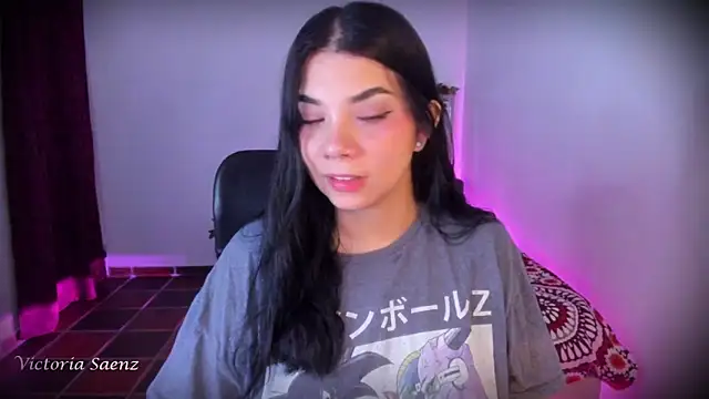 victoriaasaenz  online show from 04/16/26, 12:44