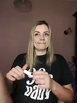 KrissSexi online show from 03/03/25, 09:44