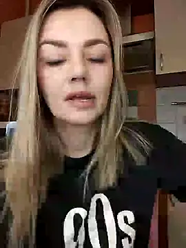 KrissSexi online show from 03/04/25, 05:32