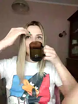 KrissSexi online show from 03/05/25, 09:16