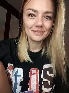 KrissSexi online show from 09/13/25, 05:07