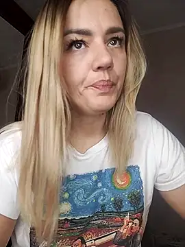 KrissSexi online show from 09/15/25, 04:56