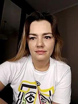 KrissSexi online show from 10/25/25, 05:59