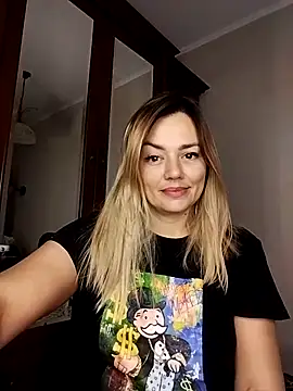 KrissSexi online show from 10/26/25, 04:46