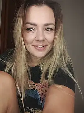 KrissSexi online show from 12/03/25, 06:43