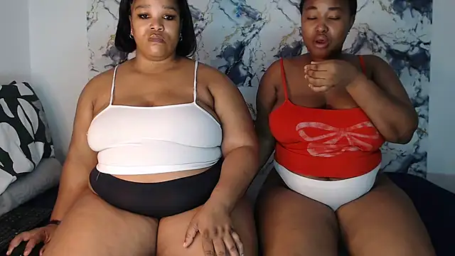 SexyAmeena2002 online show from 04/01/26, 09:45