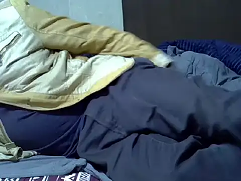 Snapshot of Leebwoy20 chatting on 03/10/25, 07:29 Leebwoy20 online show from 03/10/25, 07:29