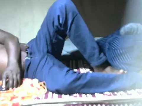 Snapshot of Leebwoy20 chatting on 09/13/25, 03:23 Leebwoy20 online show from 09/13/25, 03:23