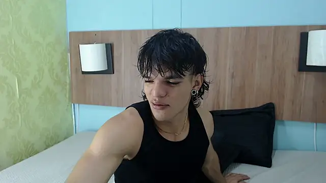 AlbertBernal69 online show from 02/08/25, 02:58