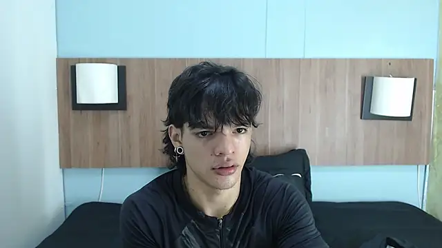 AlbertBernal69 online show from 02/14/25, 02:07