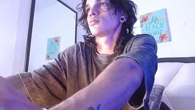 AlbertBernal69 online show from 10/15/25, 03:06