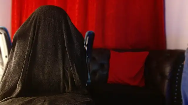 AlbertBernal69 online show from 12/18/25, 02:50