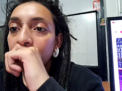 Snapshot of ORIANNA_BODMOD chatting on 10/30/25, 11:16 ORIANNA BODMOD online show from 10/30/25, 11:16