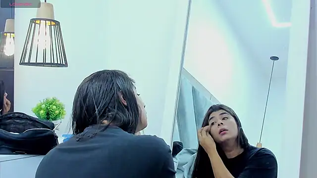 ZiaCalifa online show from 11/21/25, 11:42